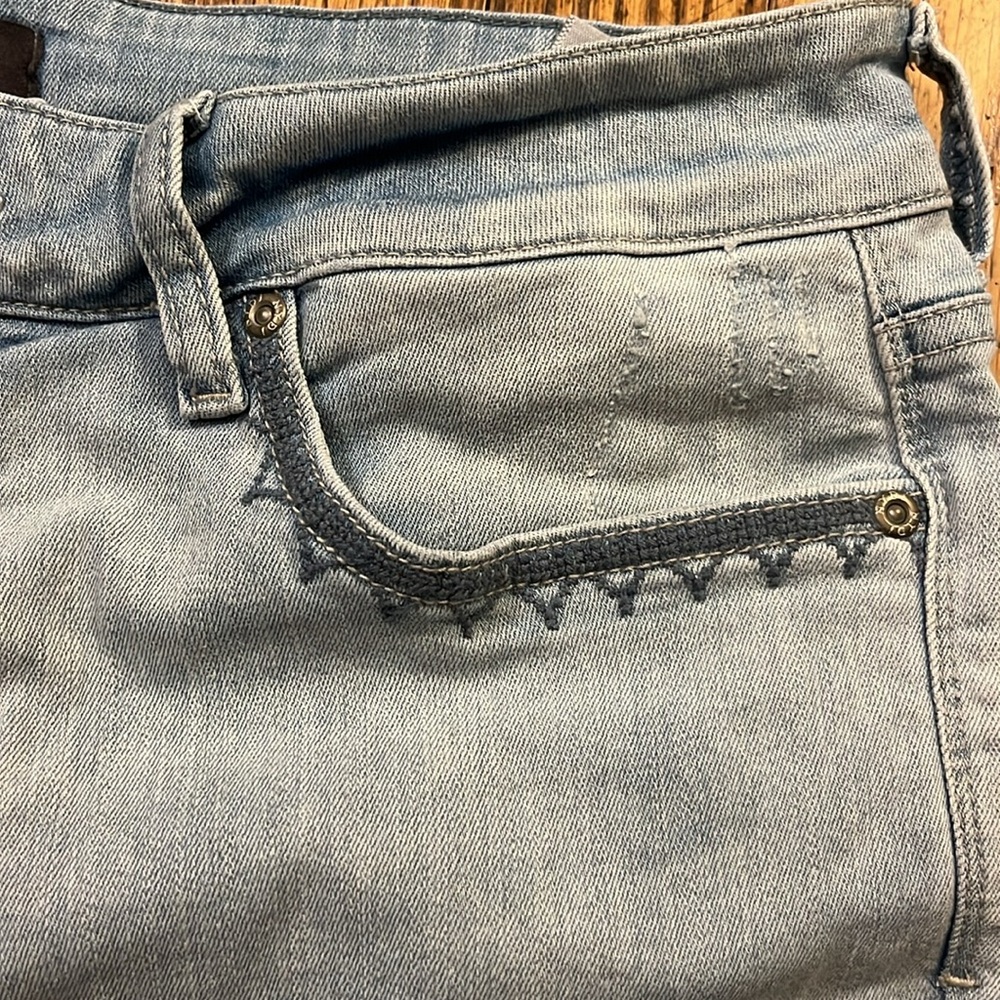 NYDJ Ami Skinny Ankle jeans embroidered light wash stretch 12 whimsy - Picture 5 of 15